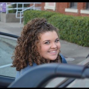 Meet your Posher, Lily